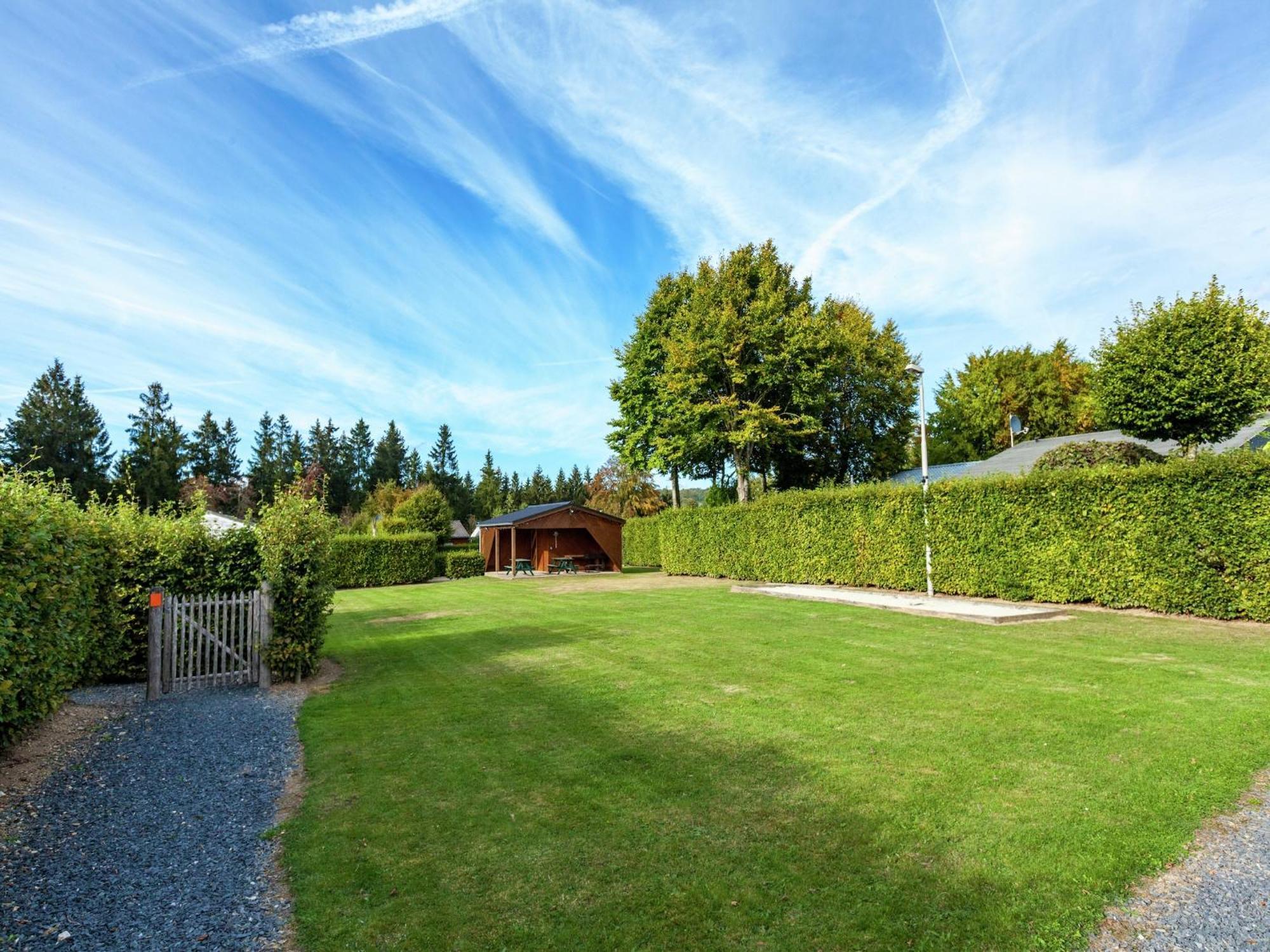 Boutique Chalet In B Llingen Near Lake Wirtzfeld Экстерьер фото