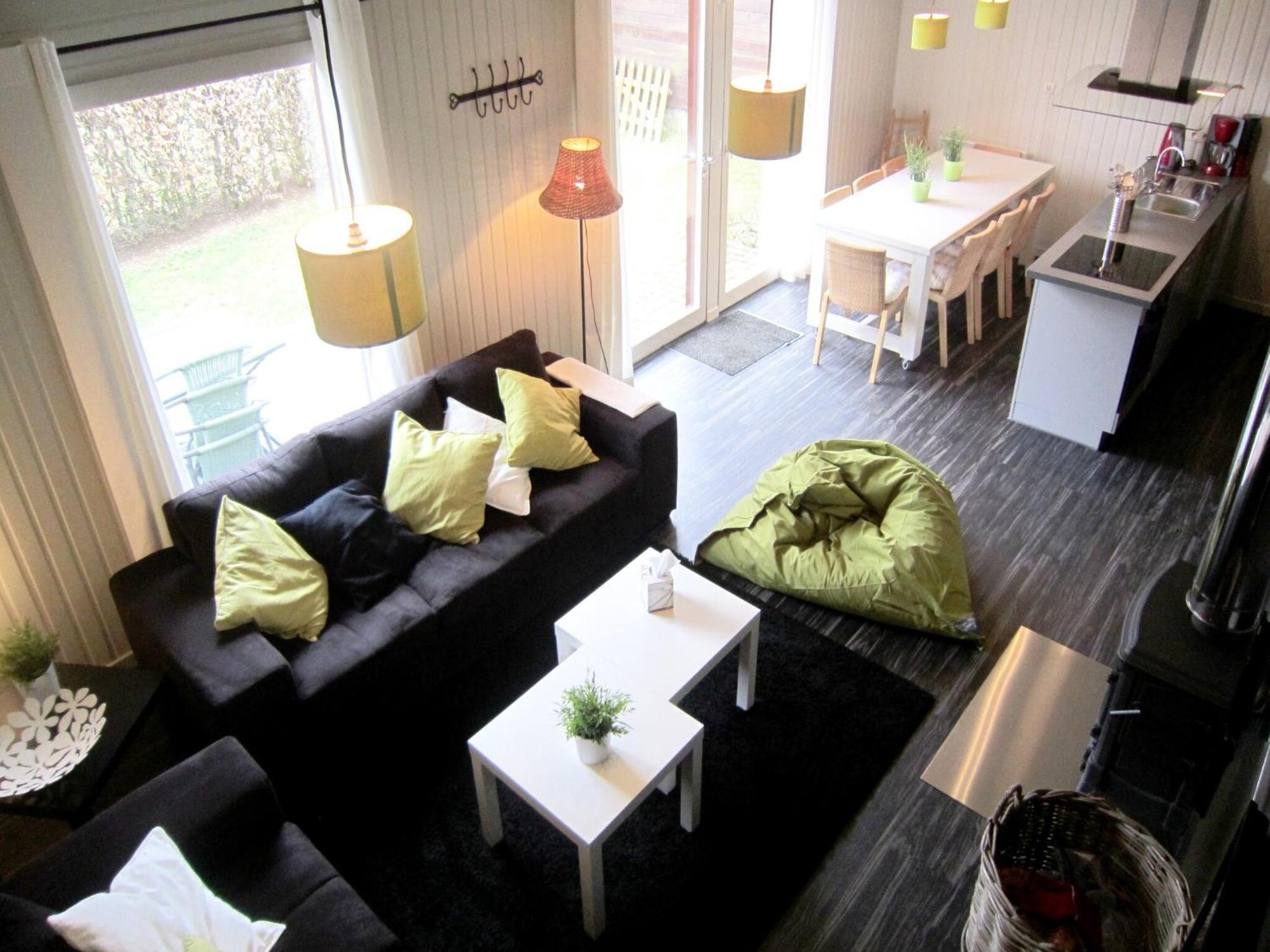 Boutique Chalet In B Llingen Near Lake Wirtzfeld Экстерьер фото